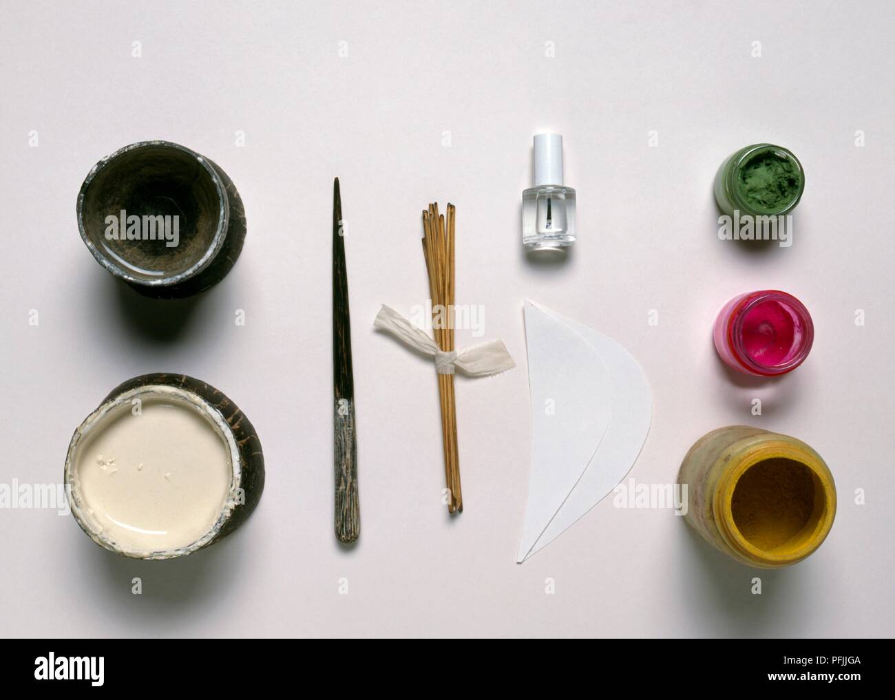 Paint Utensils High Resolution Stock Photography and Images Alamy