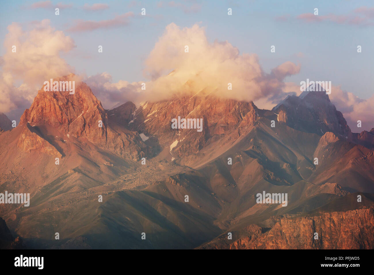 beautiful-landscape-of-fann-mountains-tajikistan-stock-photo-alamy