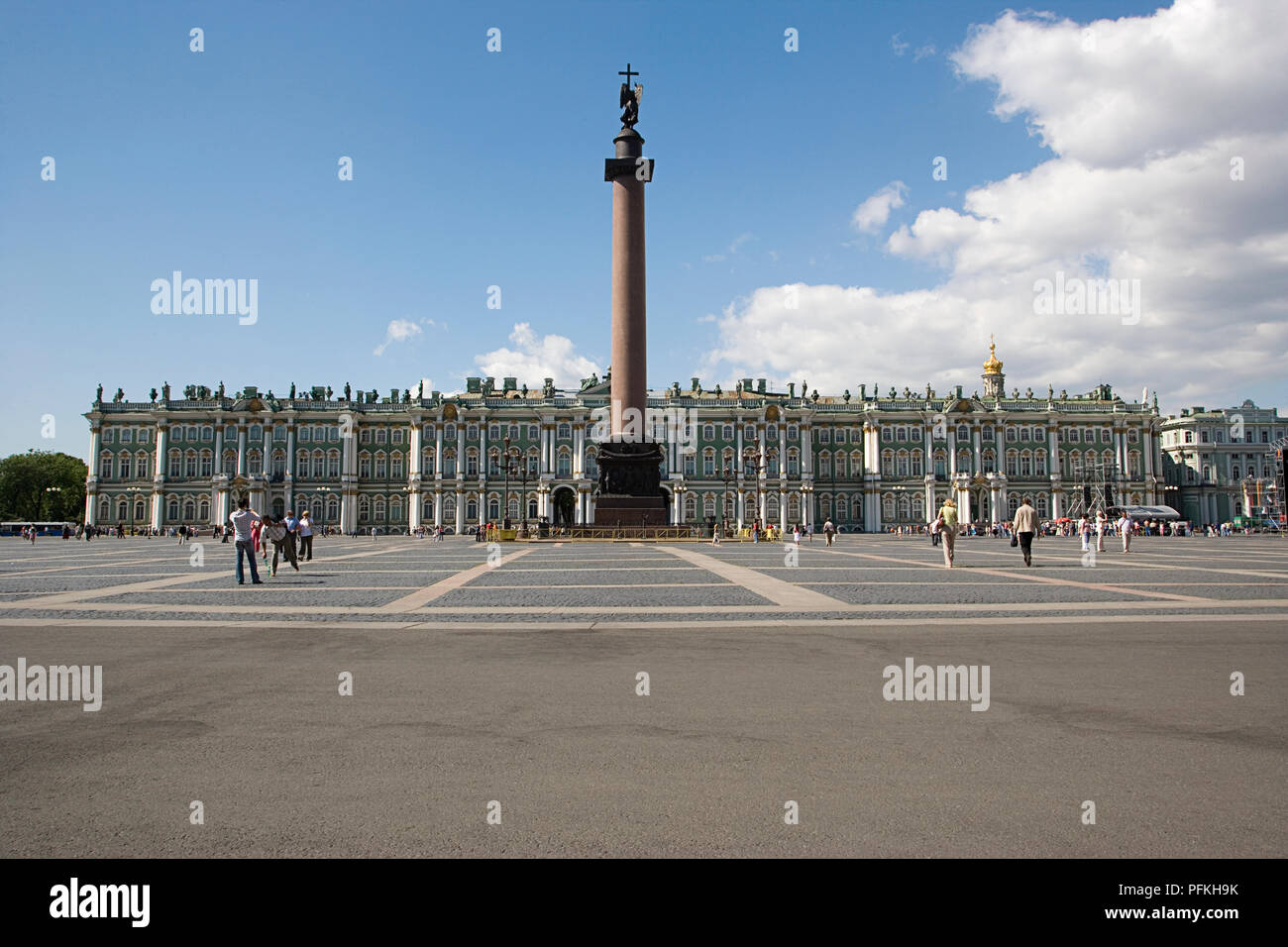 Дворцовая площадь в санкт-петербурге. Дворцовая площадь 36. Дворцовая площадь 2023 фото. Дворцовая площадь 27. Дворцовая площадь 27.