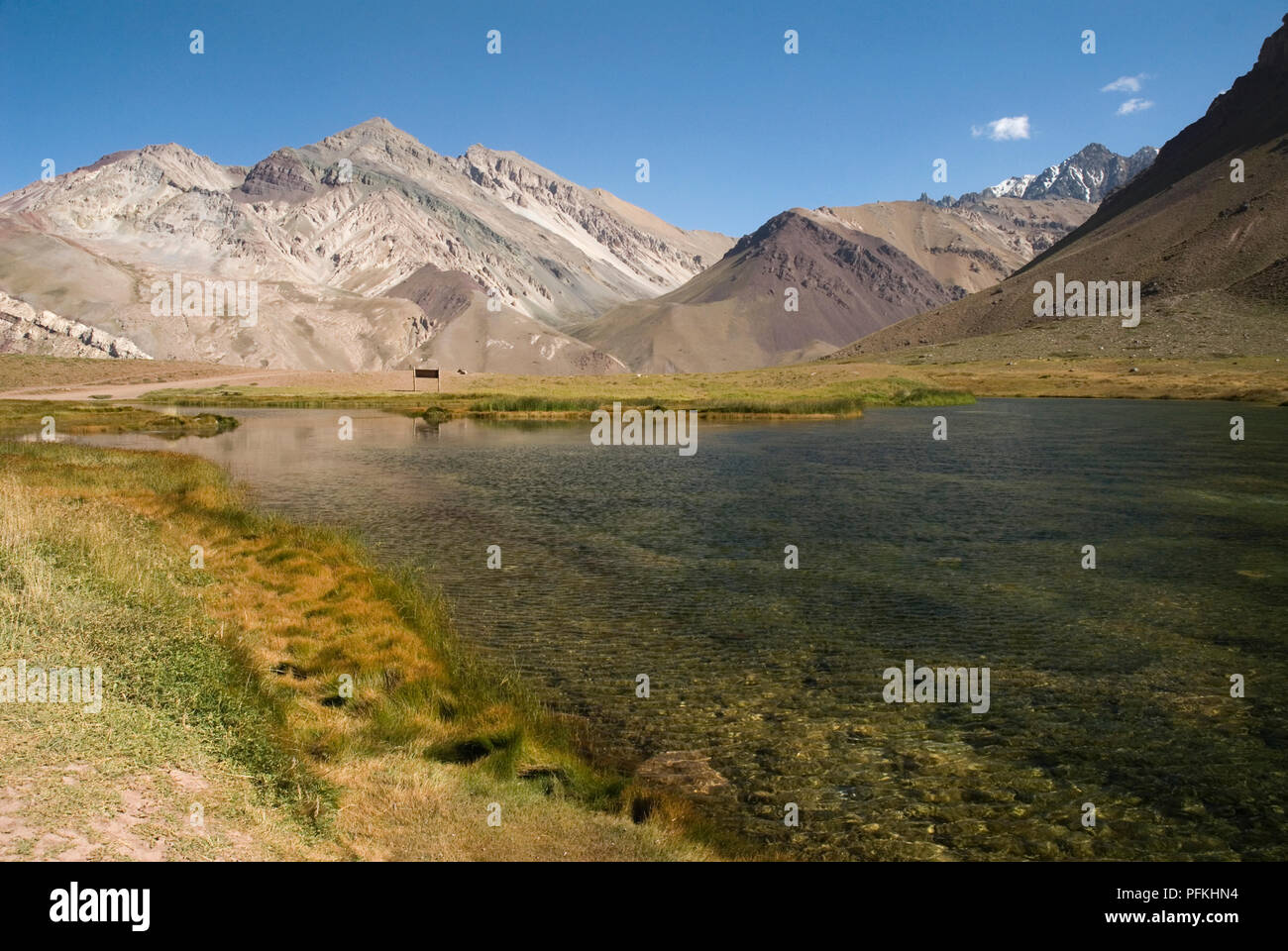 Argentina, Cuyo, Parque Provincial Aconcagua, Laguna de Horcones, shallow transparent waters Stock Photo