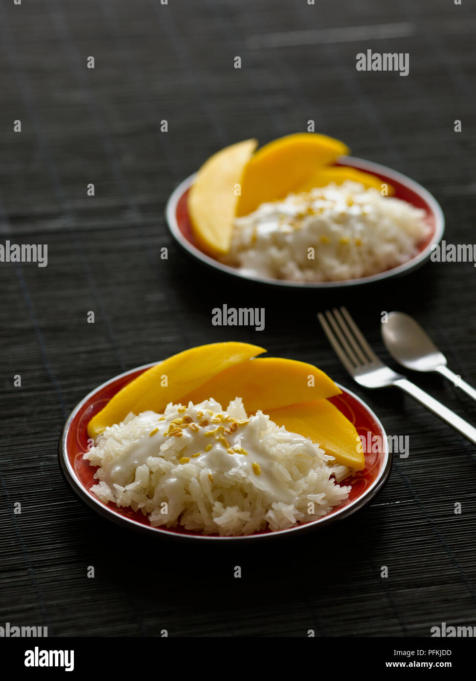 Mung bean with sticky rice hires stock photography and images Alamy