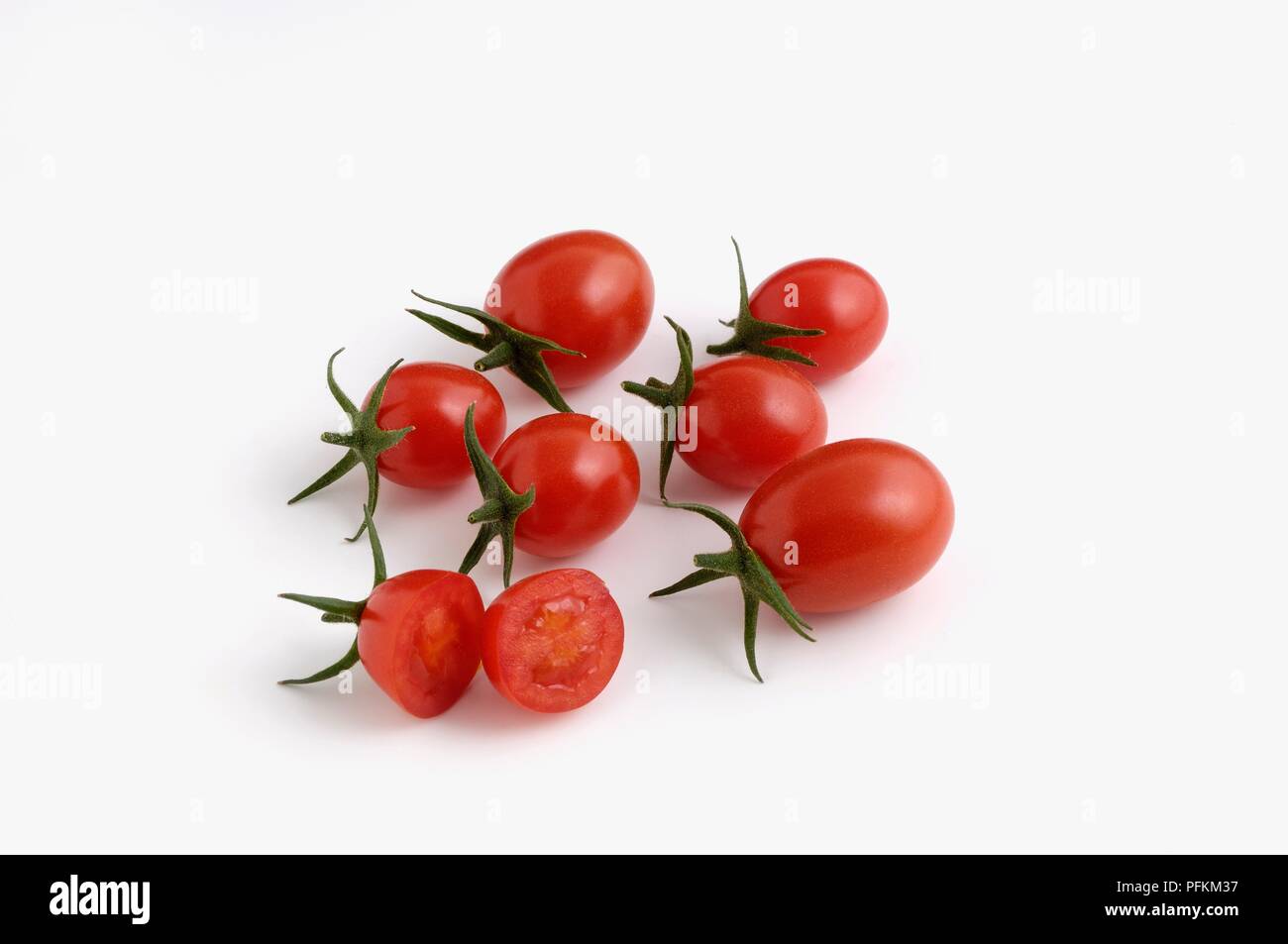 Whole and sliced American Jelly Bean tomatoes Stock Photo Alamy