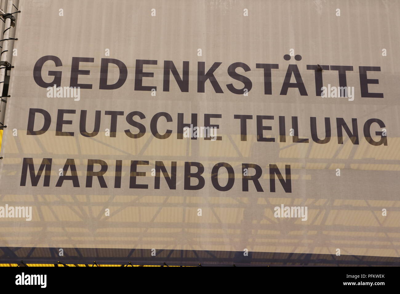 Die ehemalige Grenzstation Marienborn bei Helmstedt zwischen West-und Ostdeutschland in Sachsen Anhalt. Heute Gedenkstätte der deutschen Teilung. Stock Photo