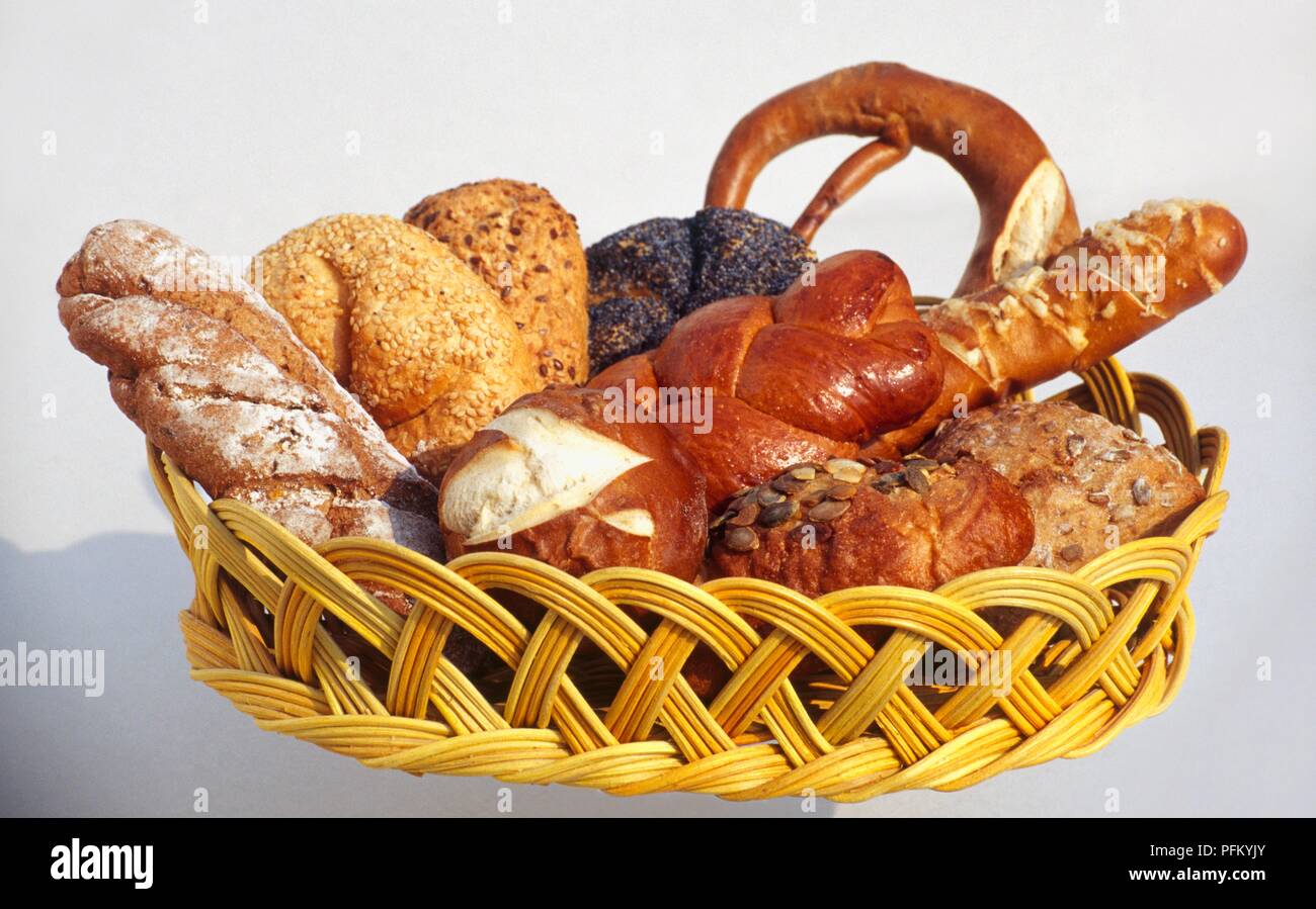 German bread basket hi-res stock photography and images - Alamy