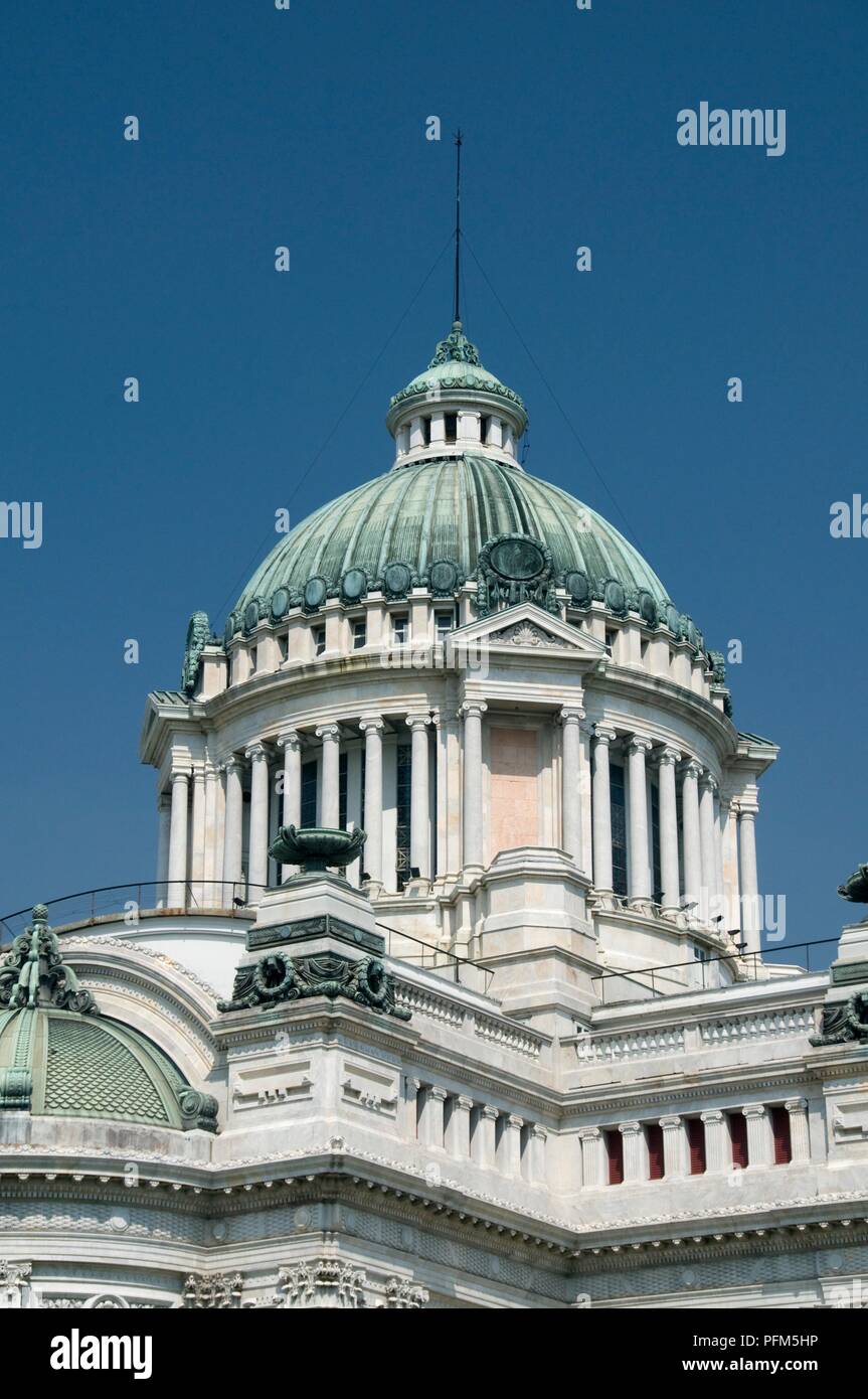samakom Thailand, Bangkok, Ananta Samakom Throne Hall, built in Neo-Renaissance and  Neo-Classical styles, early 20th century, view of the dome Stock Photo -  Alamy