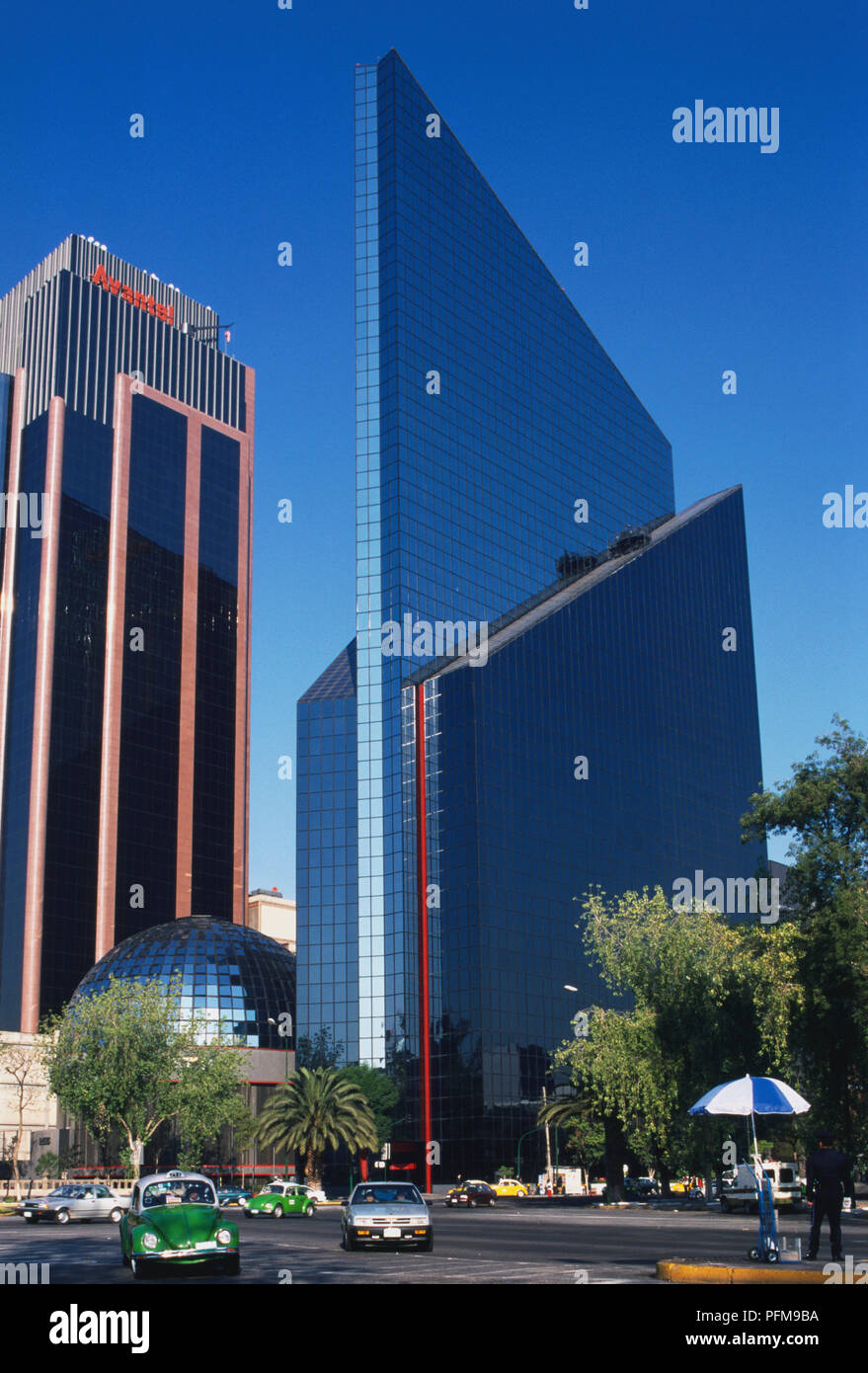 Mexico Mexico City Paseo De La Reforma The City S Futuristic Bolsa De Valores Or Stock Exchange Building Stock Photo Alamy