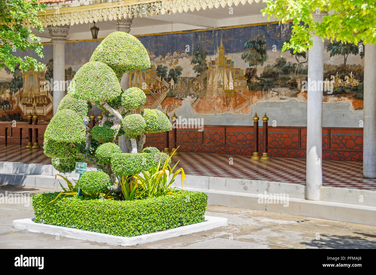 Phnom Penh, Cambodia - April 8, 2018: Reamker fresco murals of the Open-Air-Pavillon or Reamker gallery in a compound of The Silver Pagoda with a scis Stock Photo