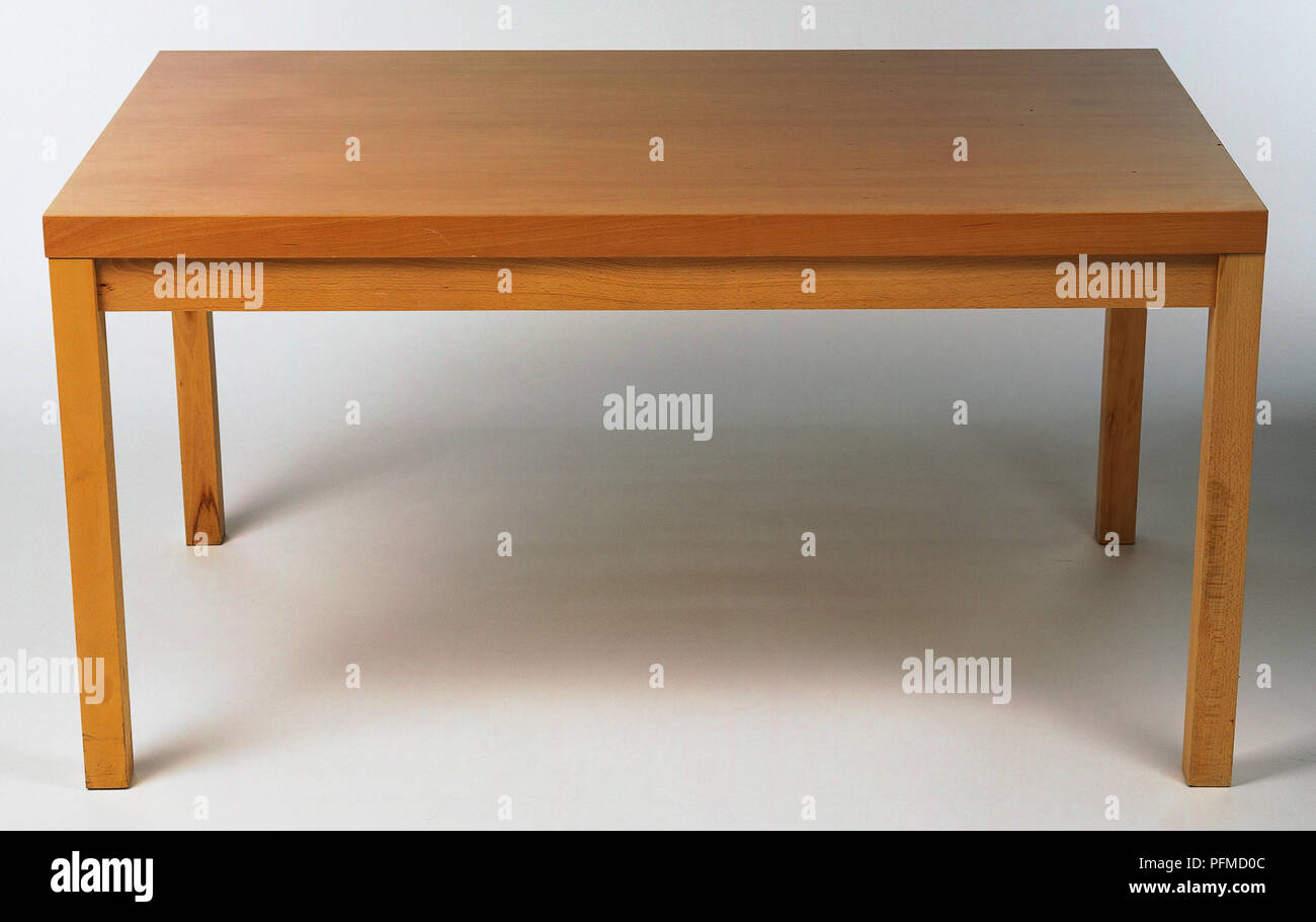 115). Modern wooden office table Stock Photo Alamy