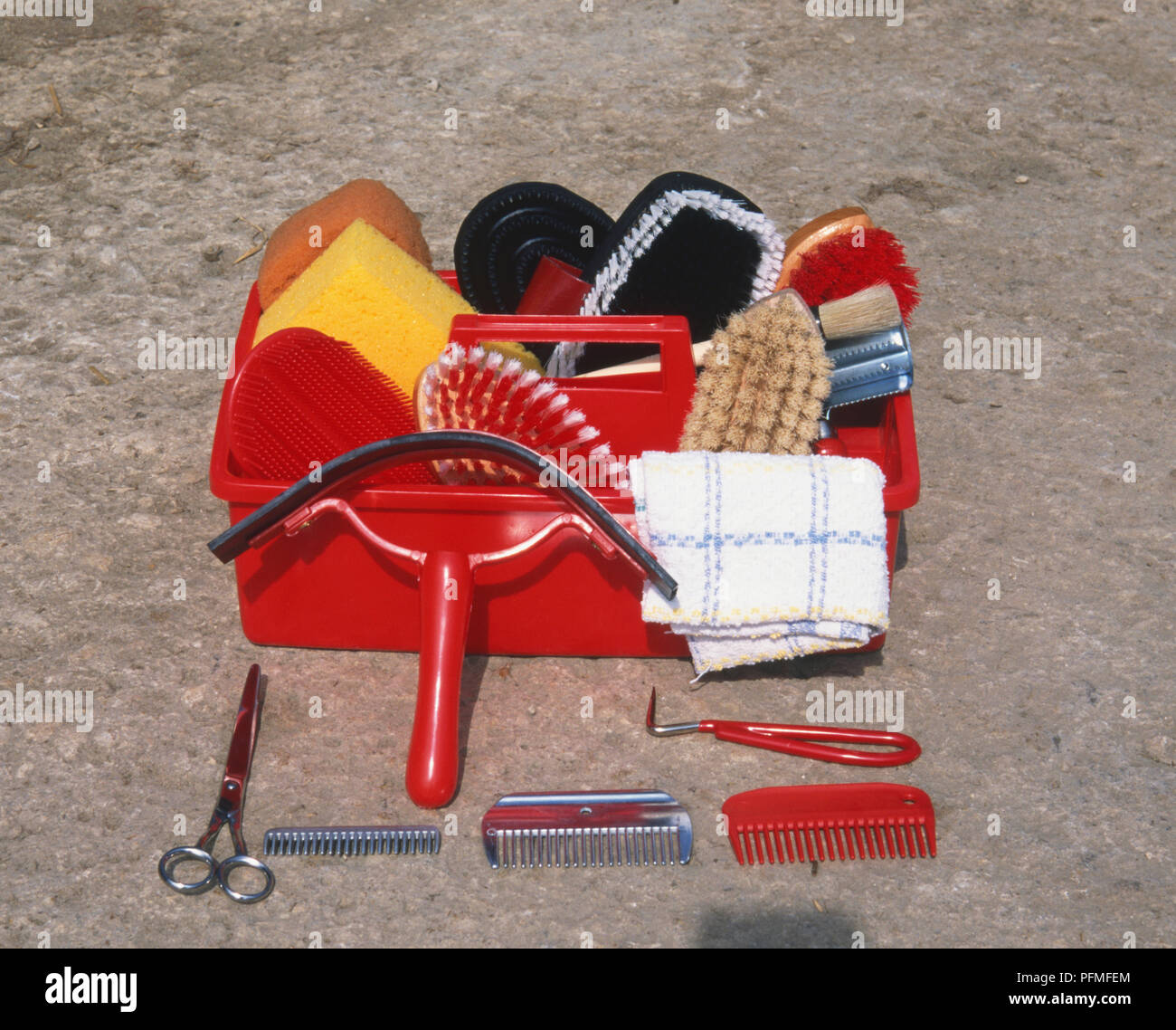 Horse grooming kit hi-res stock photography and images - Alamy
