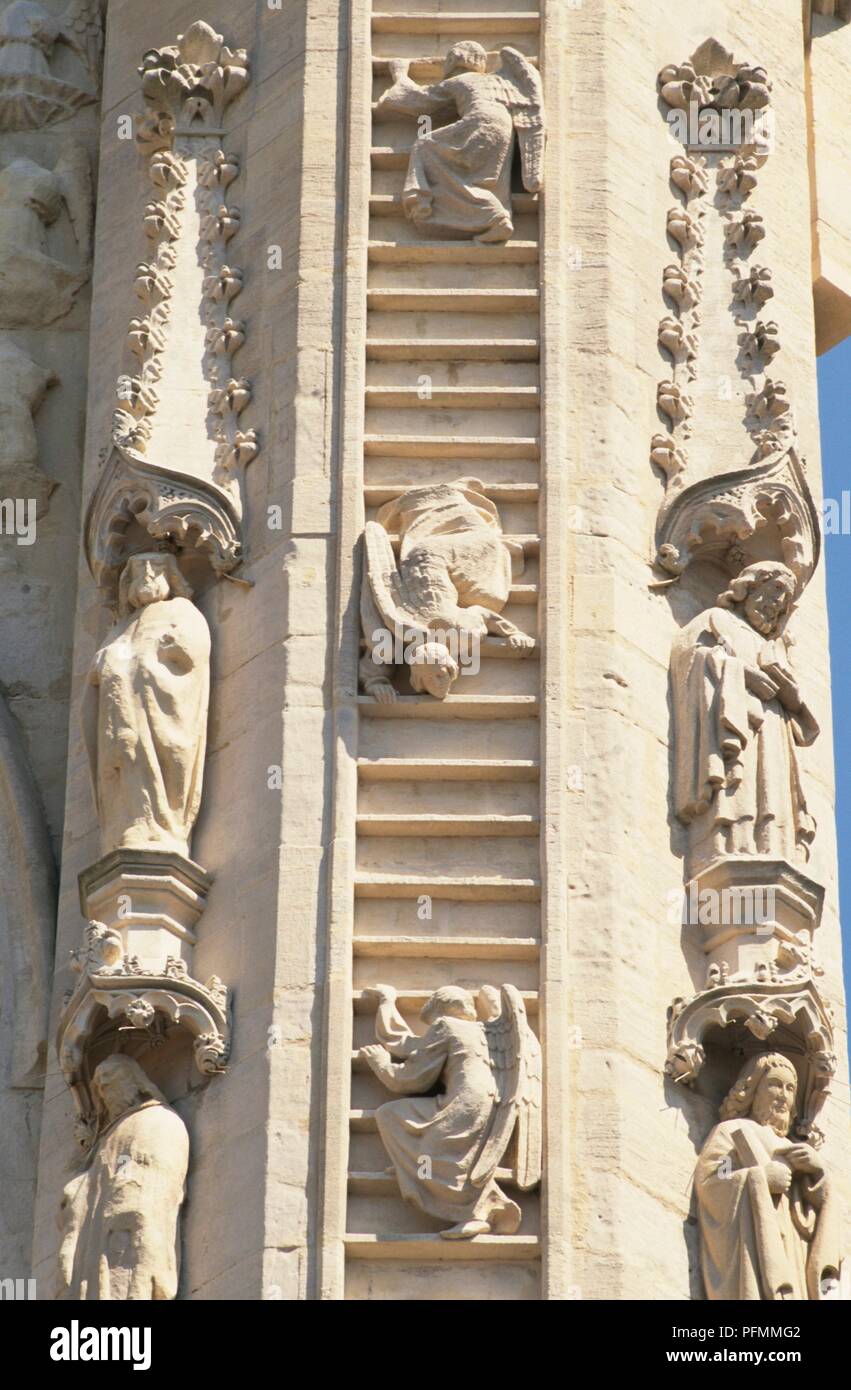Great Britain, England, Somerset, Bath Abbey, facade detail of stone ...