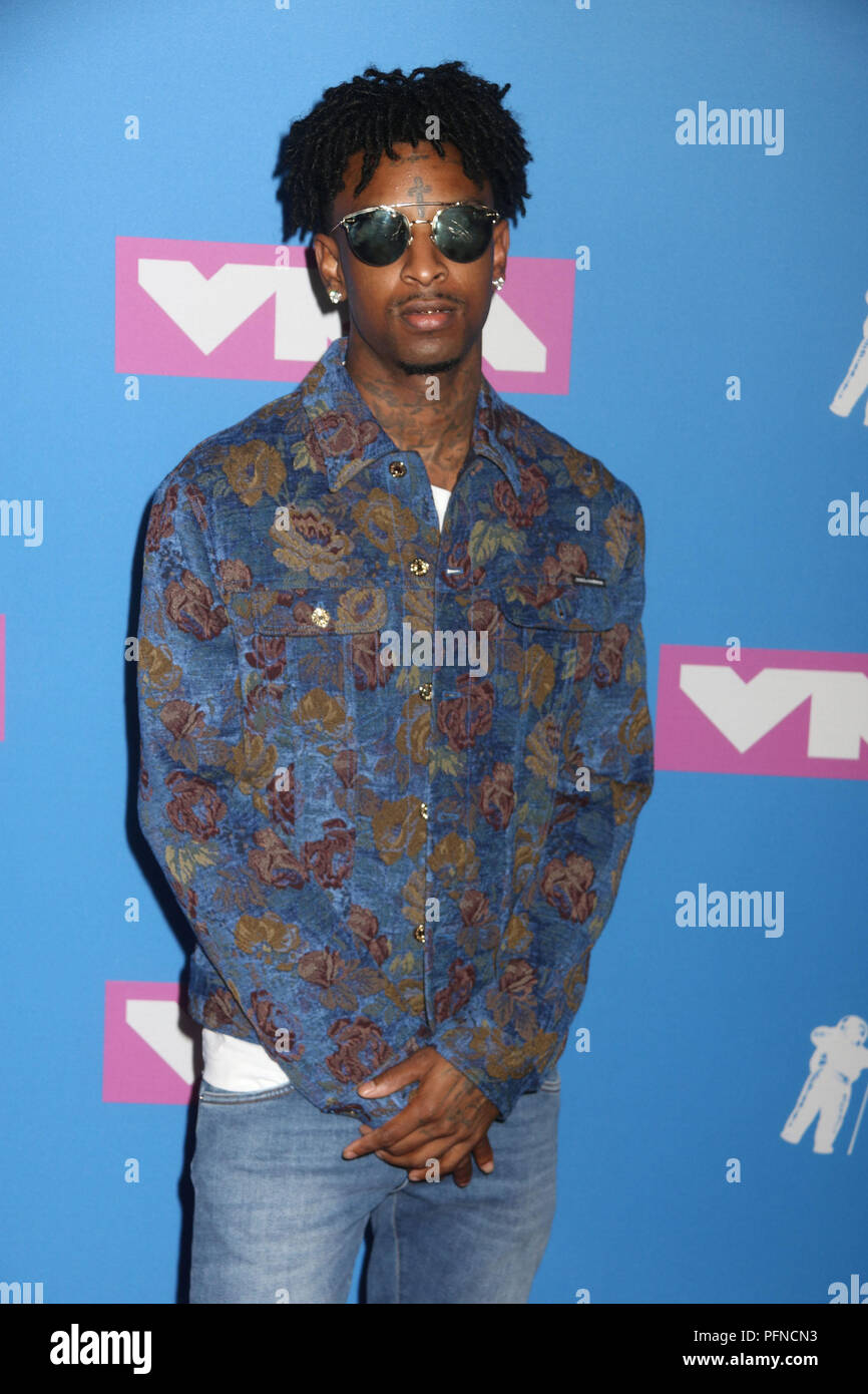 21 savage hi-res stock photography and images - Alamy