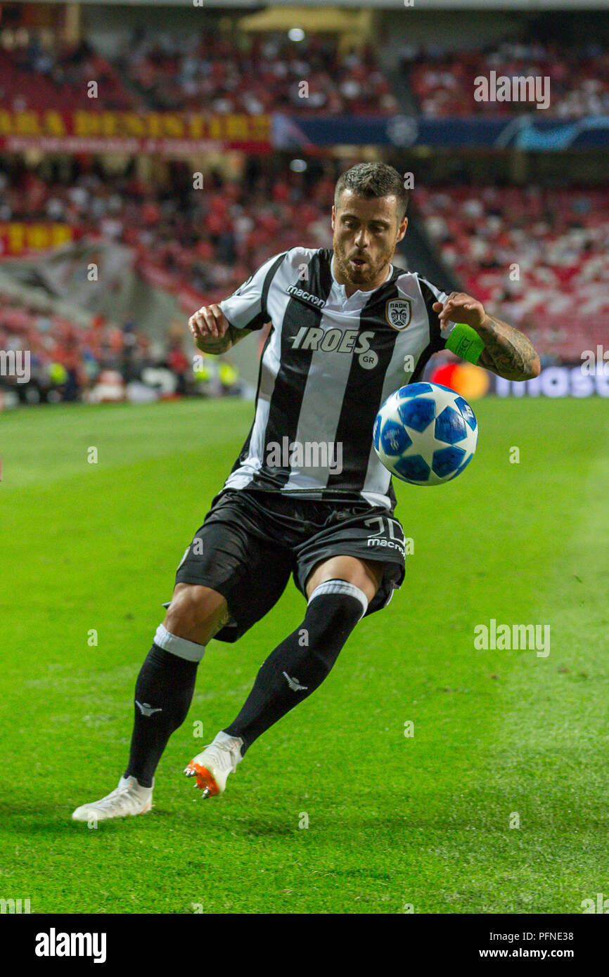 Lisbon, Portugal. August 21, 2018. PAOK's defender from Portugal Vieirinha (20) during the game of the 1st leg of the Playoffs of the UEFA Champions League, SL Benfica vs PAOK © Alexandre de Sousa/Alamy Live News Stock Photo