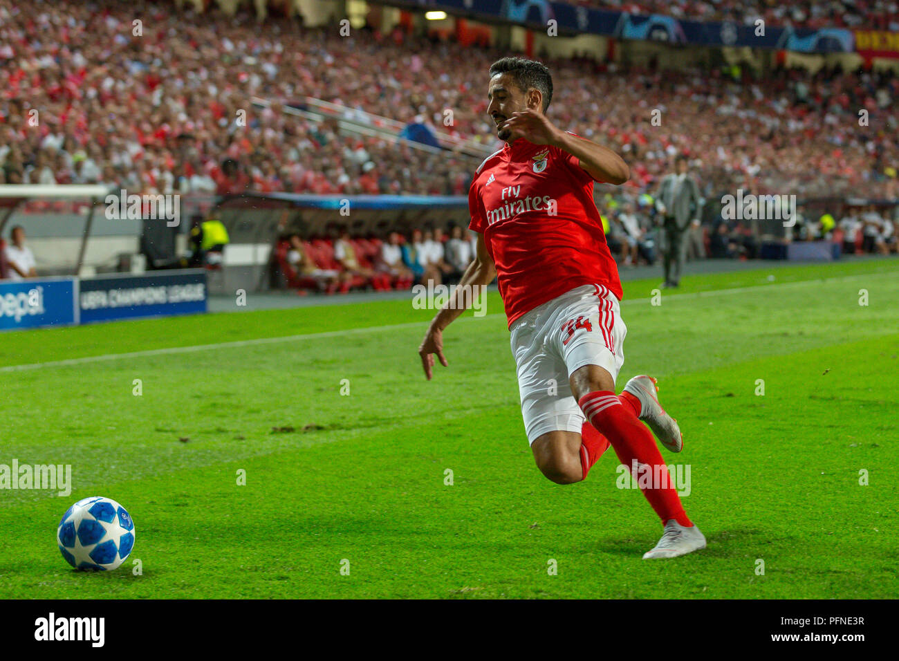 Lisbon, Portugal. August 21, 2018. Benfica's defender from Portugal Andre Almeida (34) during the game of the 1st leg of the Playoffs of the UEFA Champions League, SL Benfica vs PAOK © Alexandre de Sousa/Alamy Live News Stock Photo