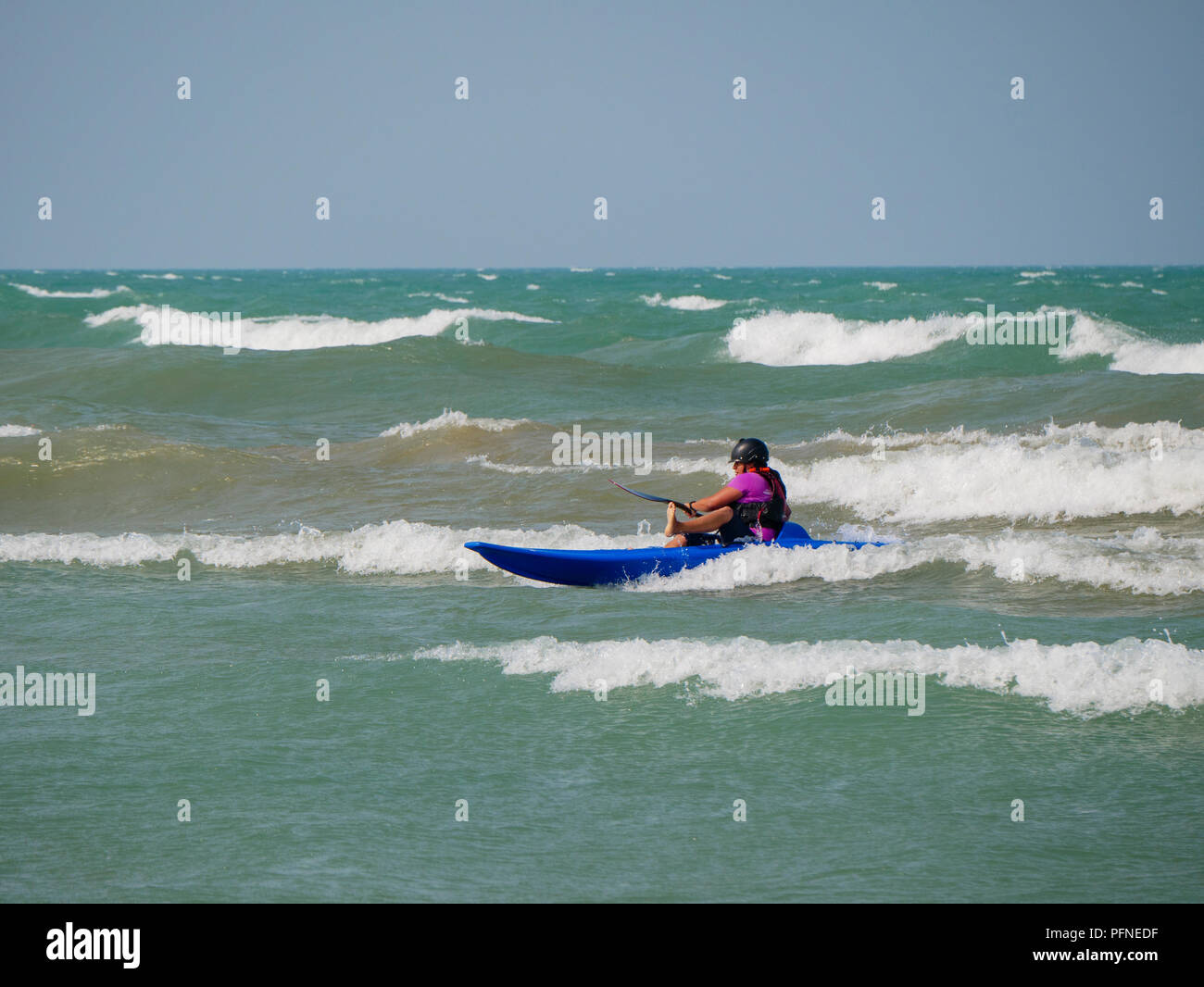 Kayak lake michigan chicago hi-res stock photography and images - Alamy