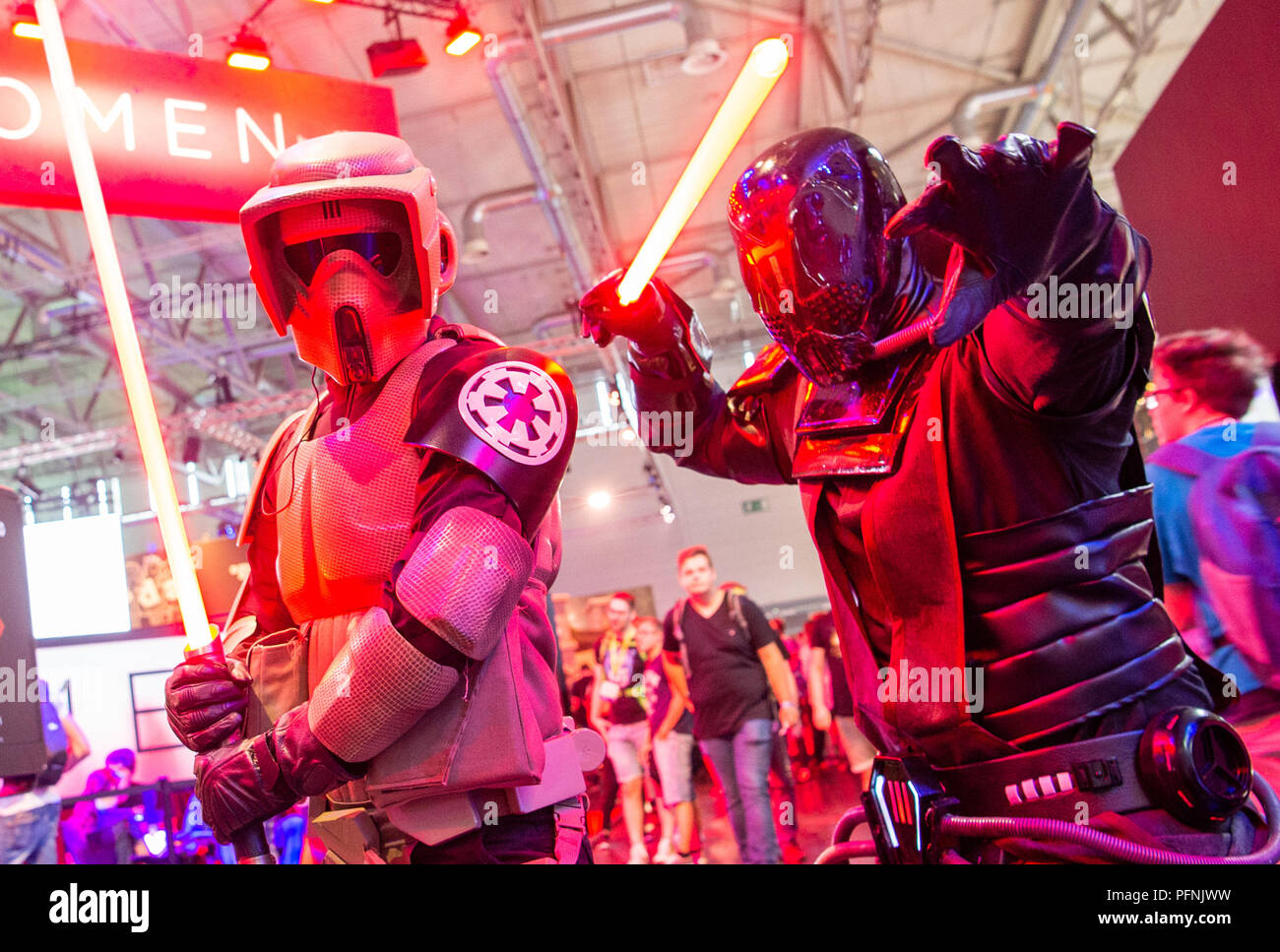Cologne Germany 22nd Aug 18 Two Visitors Of Gamescom 18 Wear Star Wars Costumes And Laser Swords For The Tenth Time The Computer Spielemesse Takes Place In Cologne Credit Christophe Gateau Dpa Alamy Live Cologne Germany 22nd Aug 18 Two Visitors Of Gamescom 18 Wear Star Wars Costumes And Laser Swords For The Tenth Time The Computer Spielemesse Takes Place In Cologne Credit Christophe Gateau Dpa Alamy Live