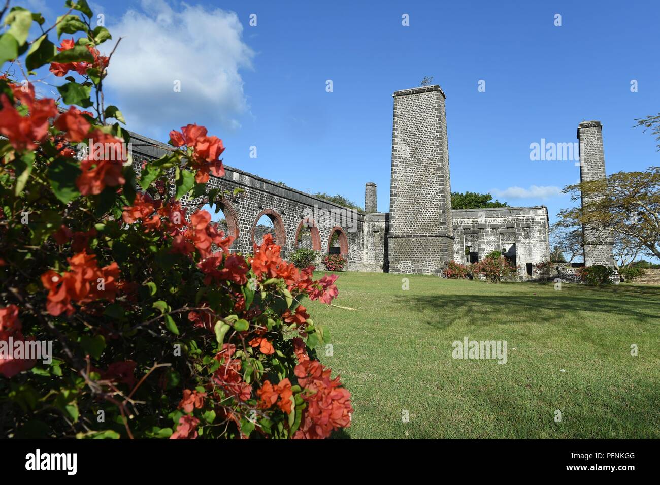 07.07.2018, Mauritius, Belle Mare: The ruins of an old sugar cane ...