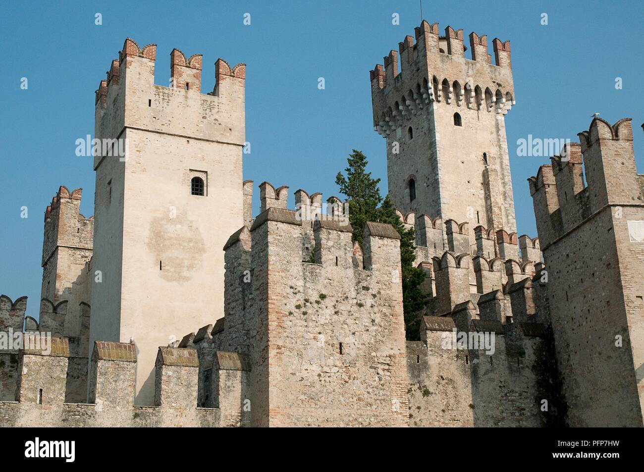 Italy, Lombardy region, Lago di Garda or Benaco (Lake Garda), Sirmione  town, Castello di Sirmione Rocca Scaligera, castle exterior Stock Photo -  Alamy
