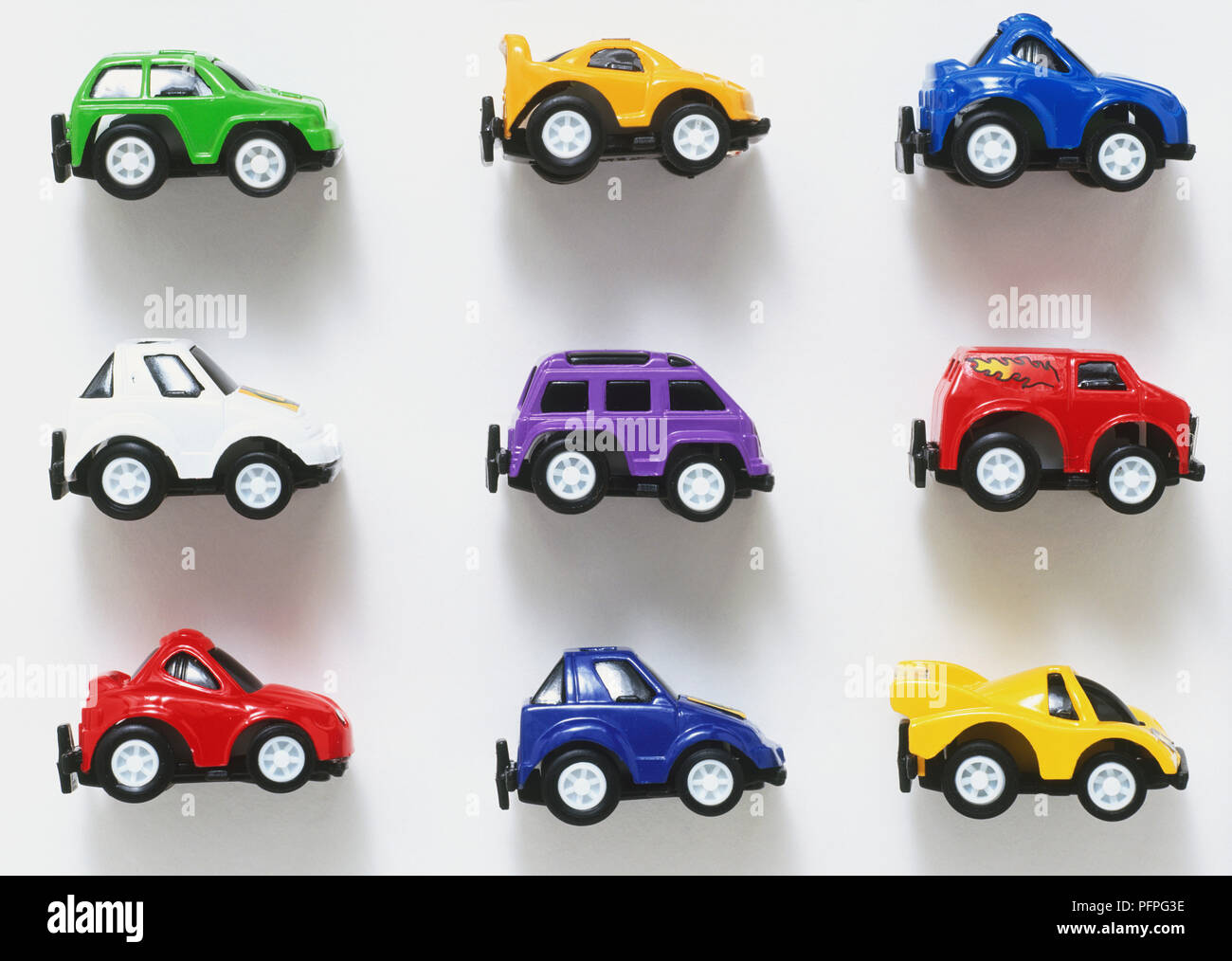 mini plastic toy cars