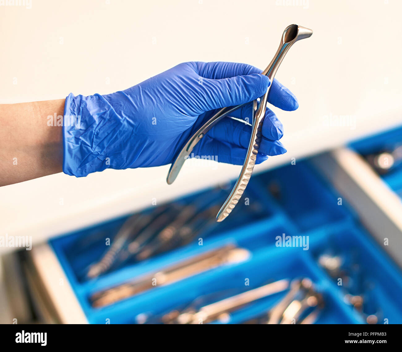 Nasal speculum hires stock photography and images Alamy