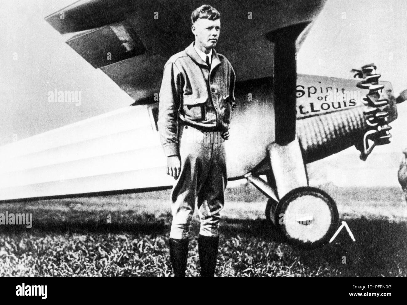 1920s 1927 CHARLES LINDBERGH AMERICAN AVIATOR IN COCKPIT OF PLANE Stock  Photo - Alamy