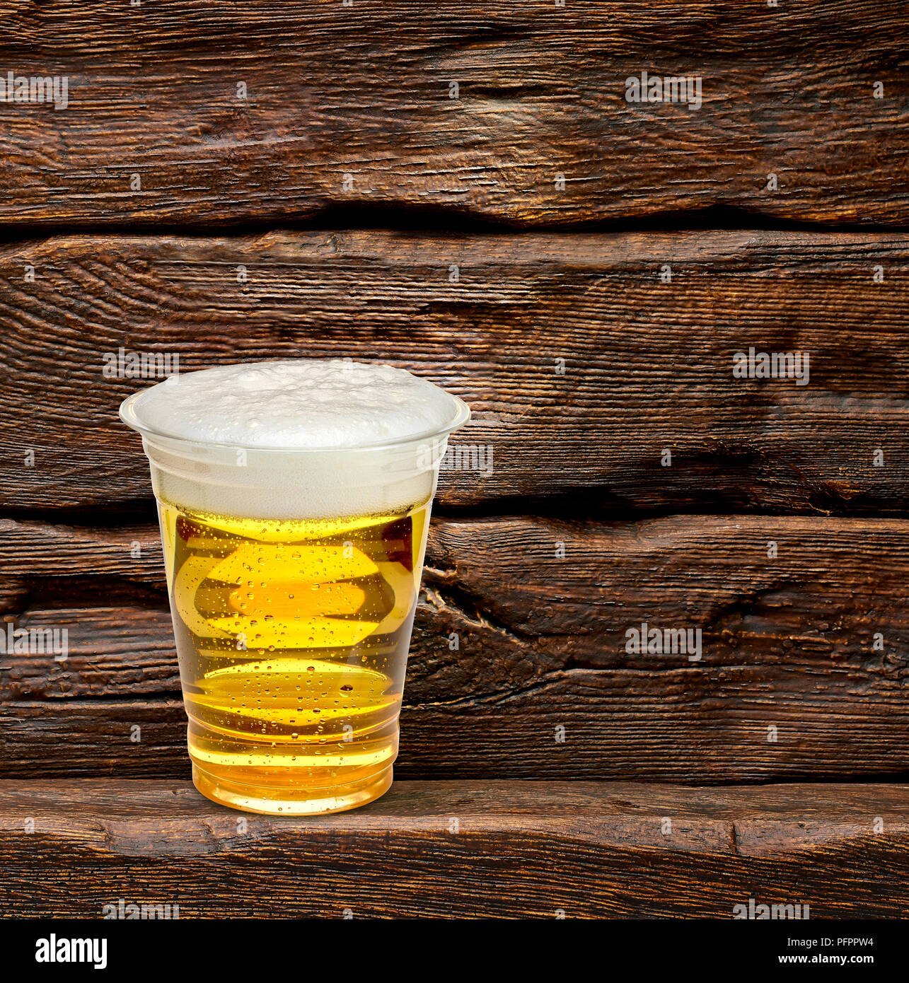 Pub takeaway beer hires stock photography and images Alamy