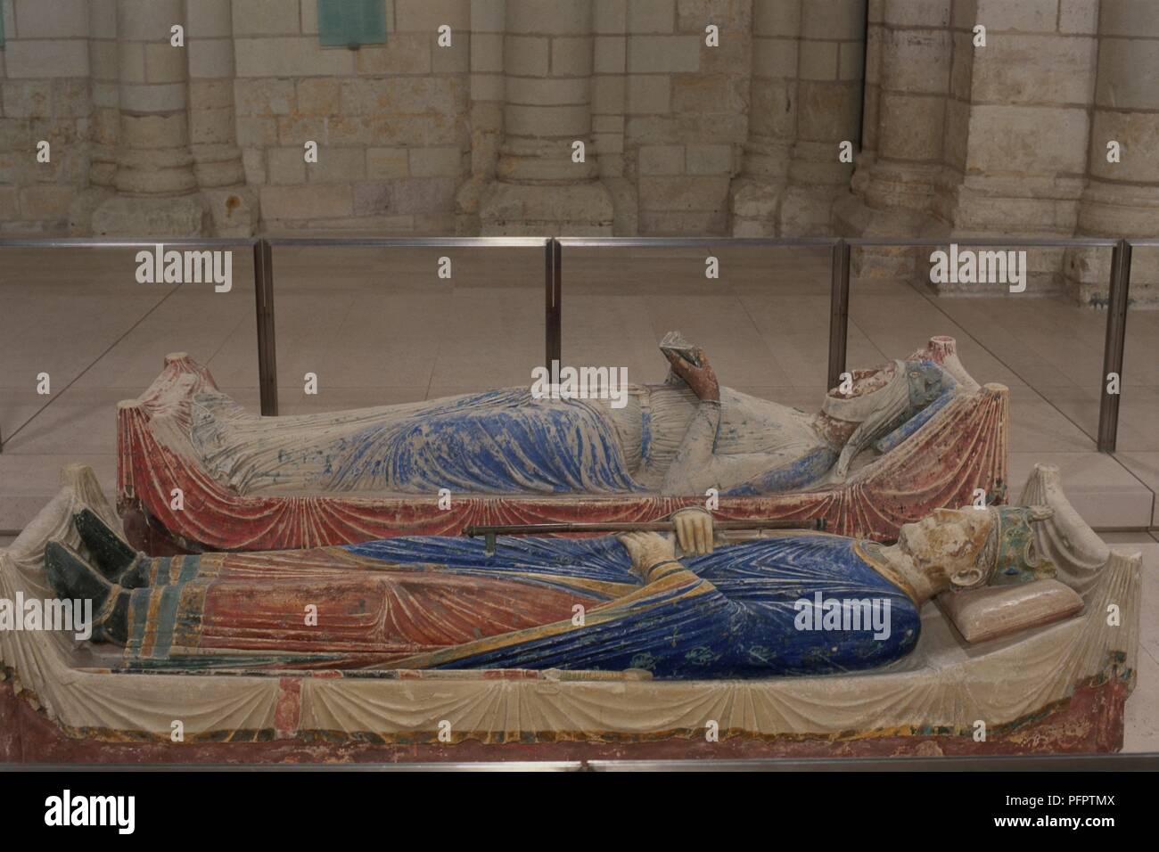 France, Anjou, Loire Valley, Fontevraud-l'Abbaye, tombs of the Plantagenets, Henry II and Eleanor of Aquitaine Stock Photo