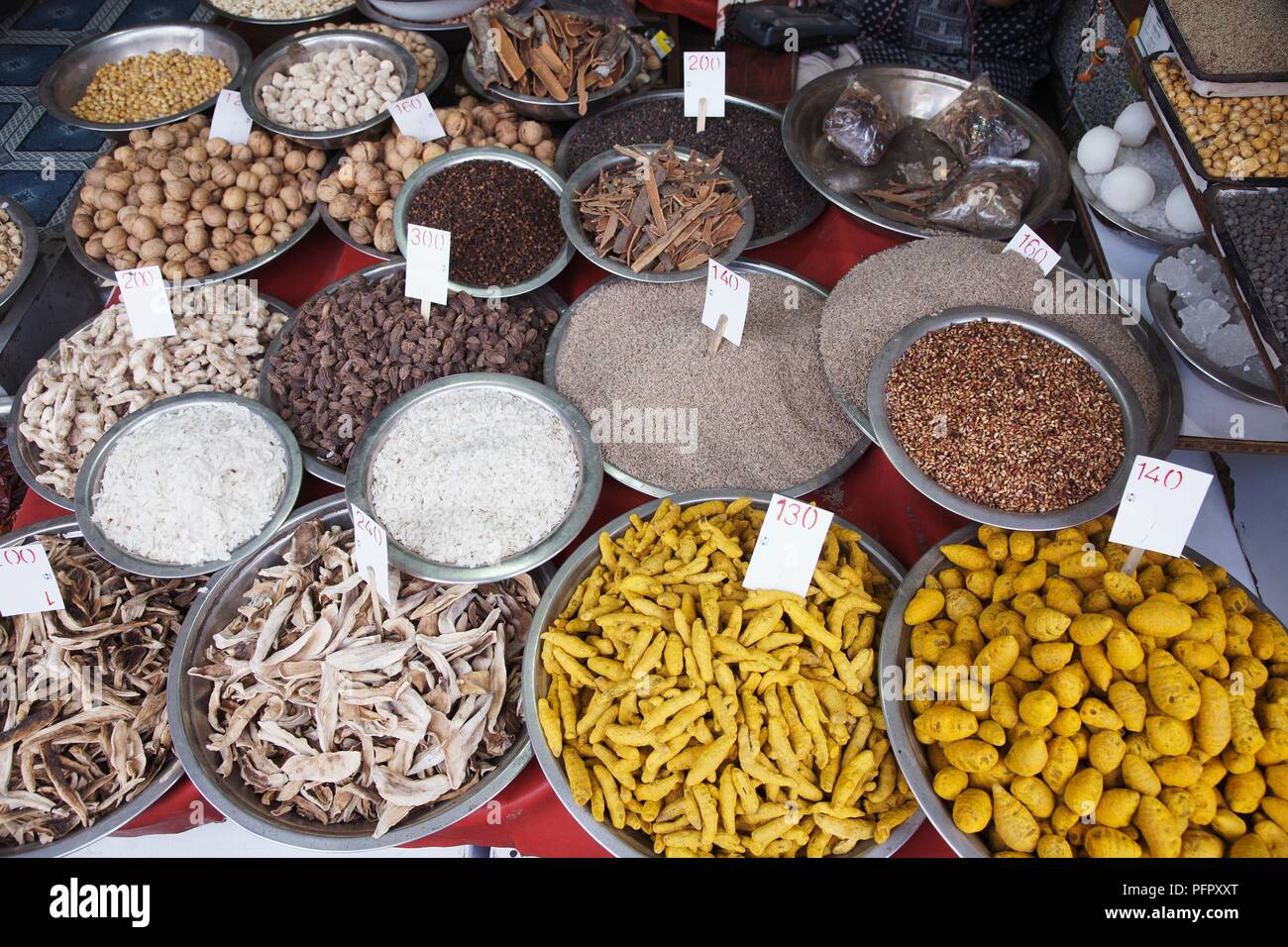 India, Delhi, Khari Baoli, spices, nuts, seeds for sale at spice market