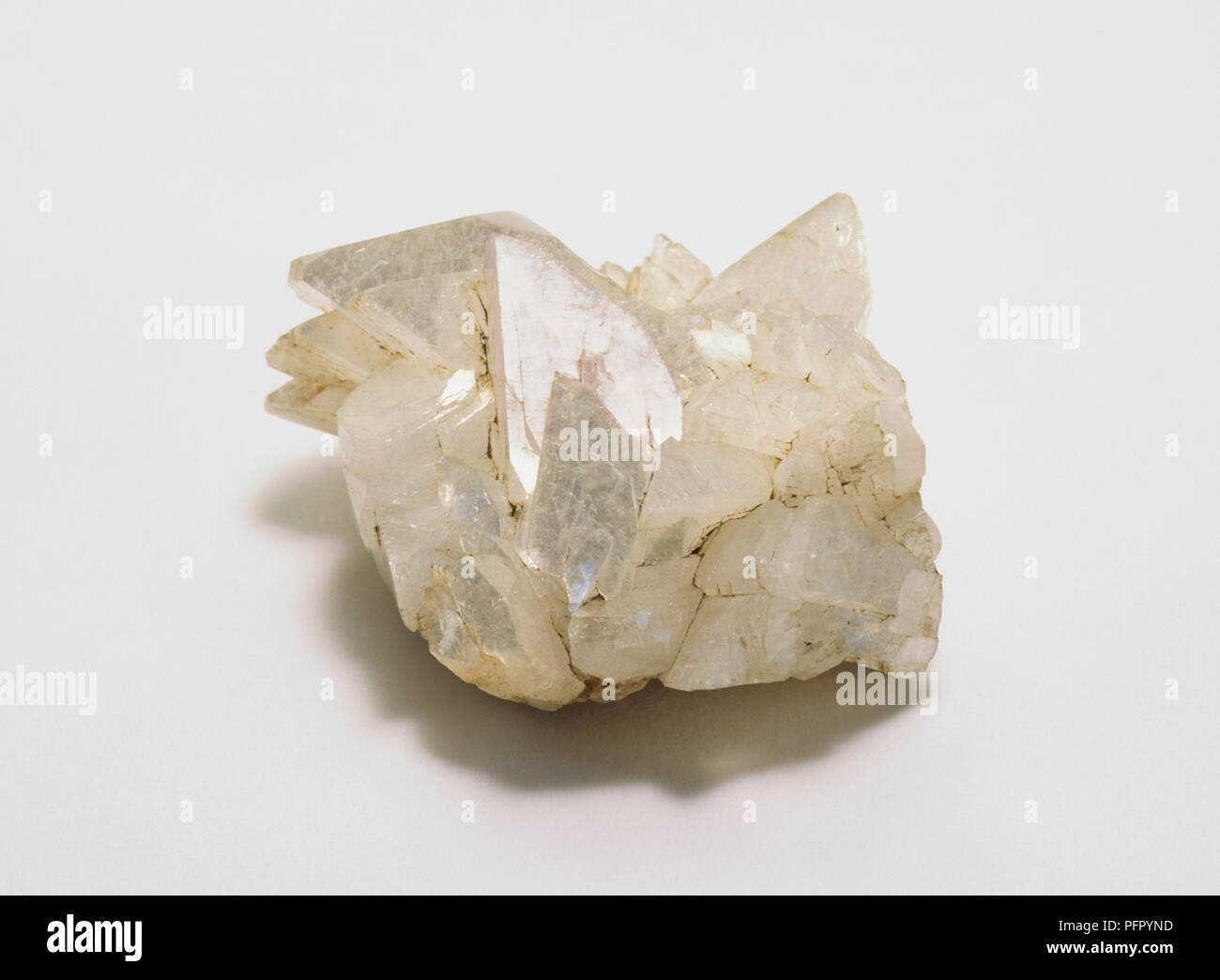 Shiny crystal hi-res stock photography and images - Alamy