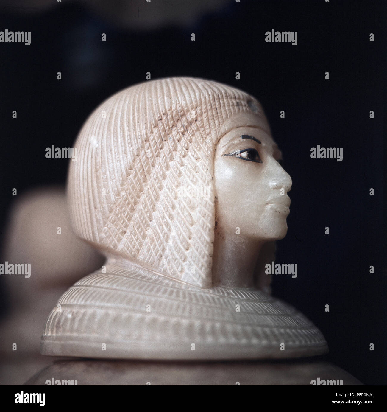 Ancient egyptian queen hi-res stock photography and images - Alamy