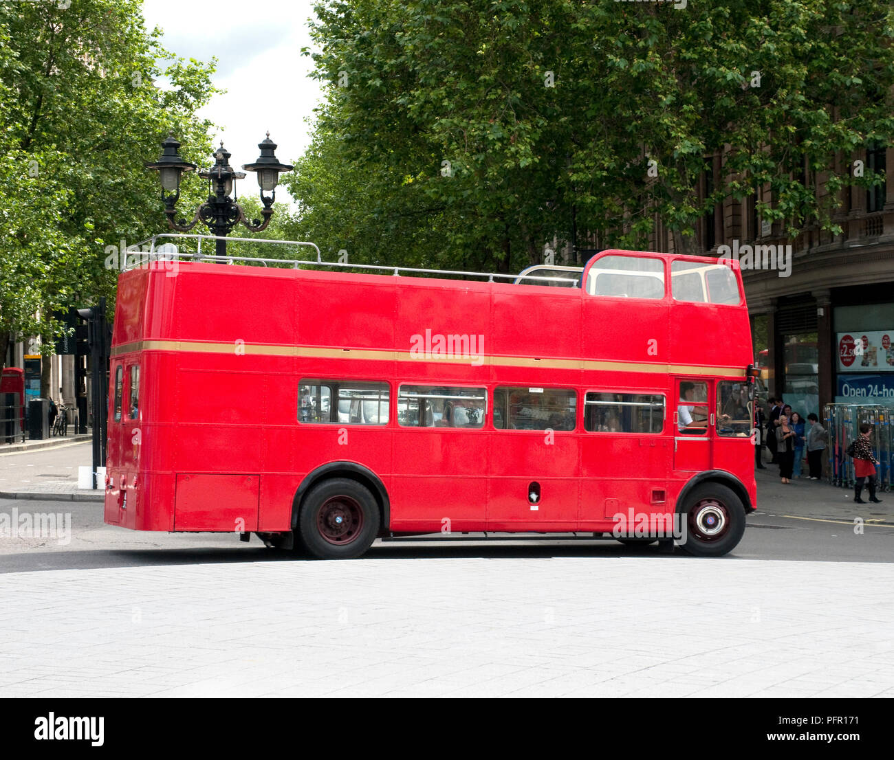 Great Britain, England, London, Red Open-top Sightseeing Bus Stock ...