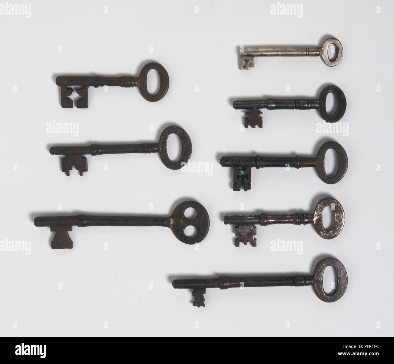 Rows of old fashioned keys Stock Photo Alamy