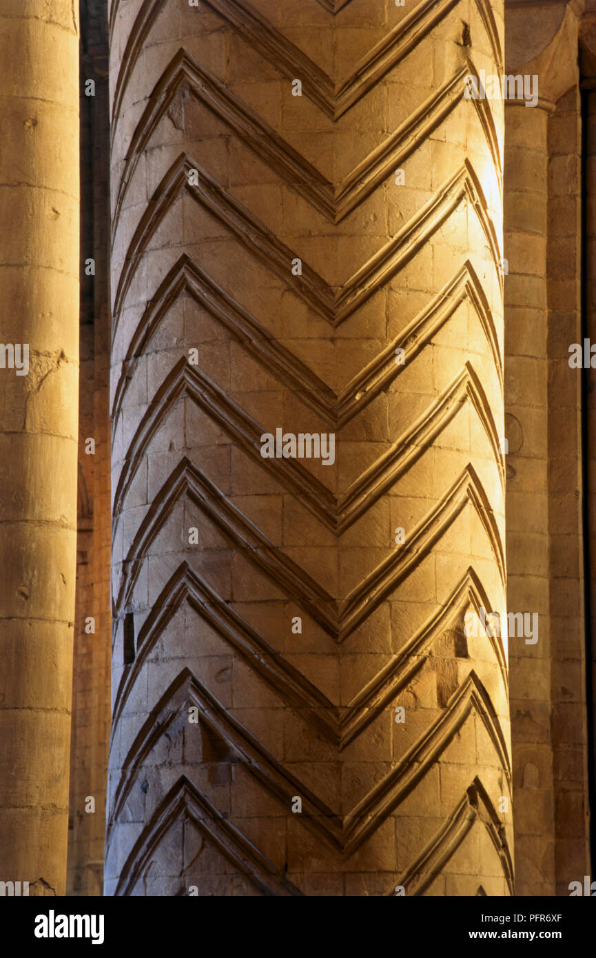 England, Country Durham, Durham Cathedral, chevron patterns on column, close-up Stock Photo