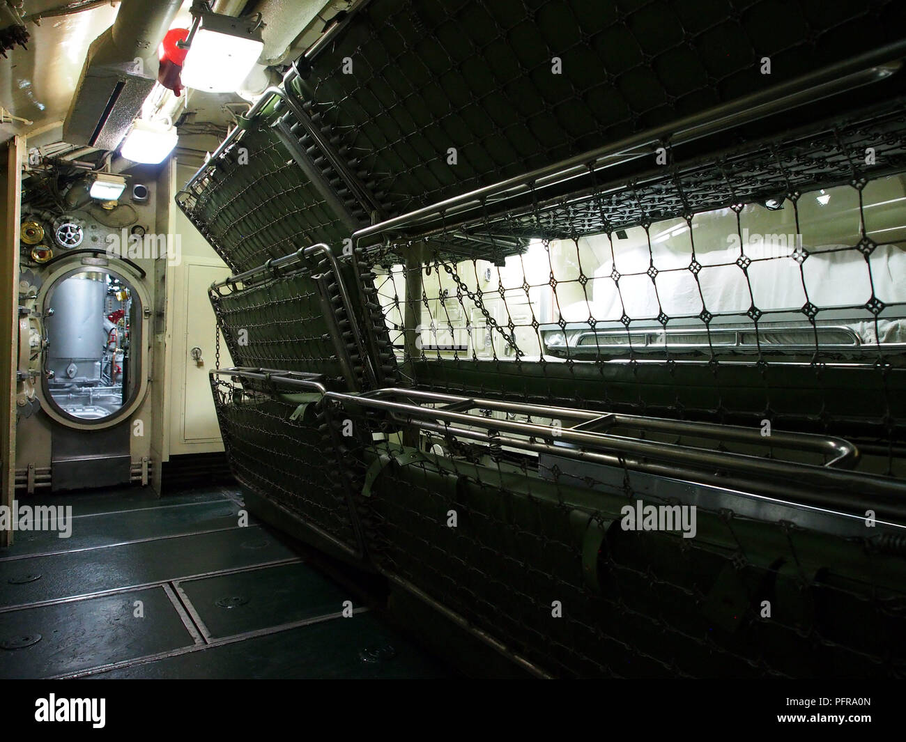 Submarine berth hires stock photography and images Alamy