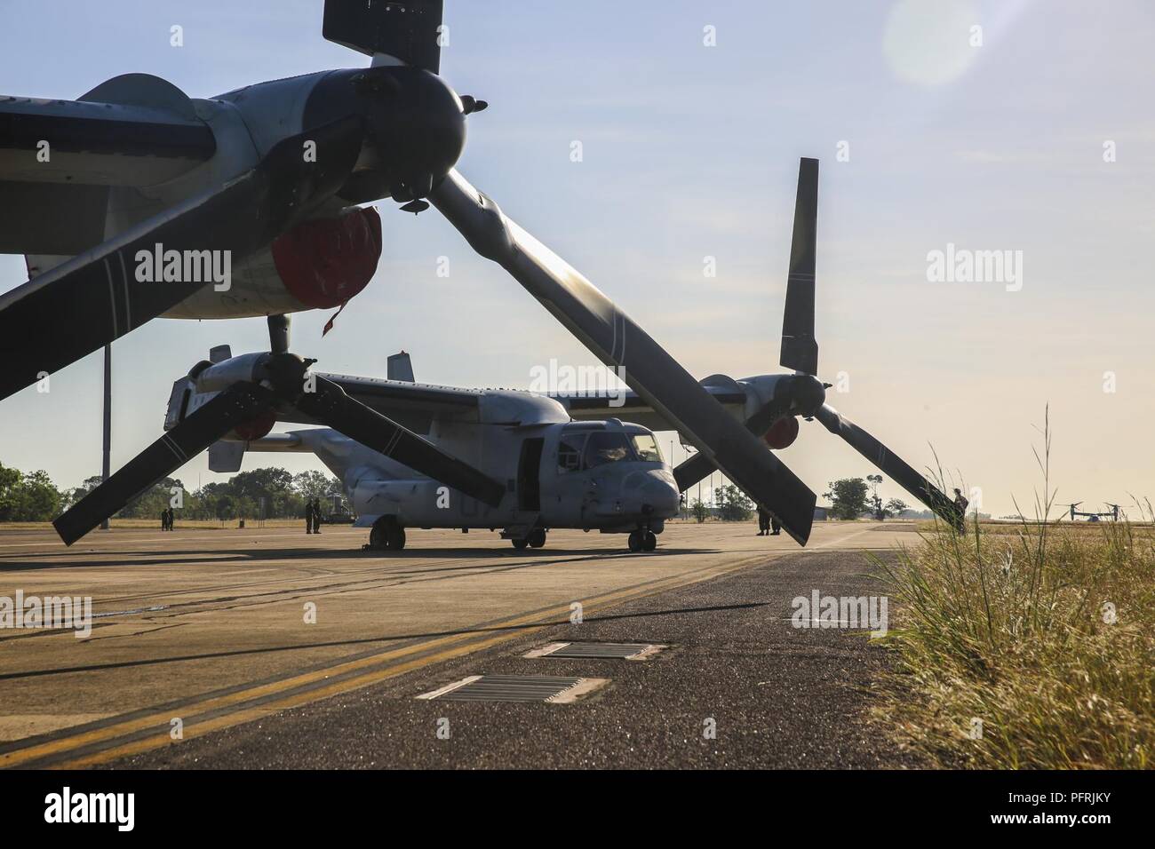 An MV22 Osprey tiltrotor aircraft lands at Royal Australian Air Force Base Darwin Stock Photo