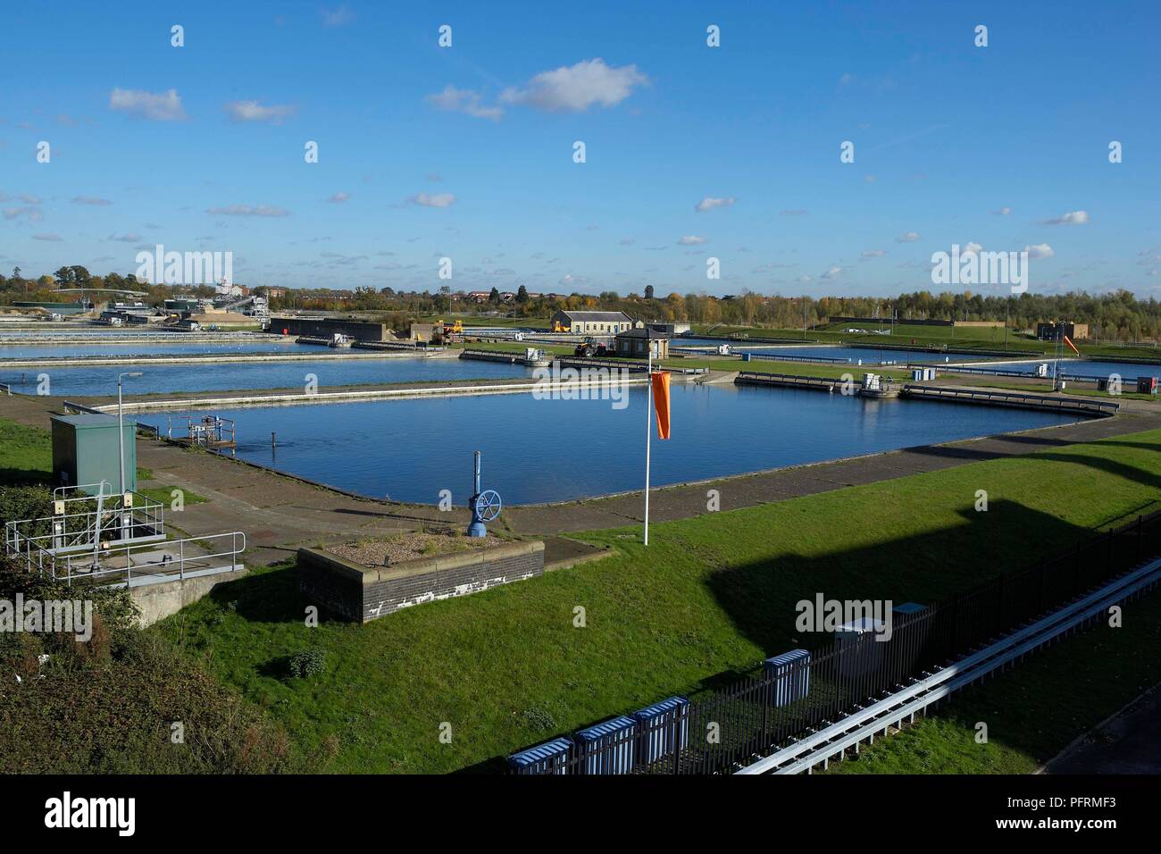 Great Britain, England, Middlesex, reservoirs at Kempton Park Pumping Station Stock Photo
