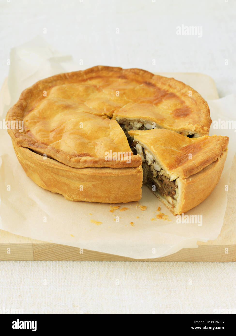 Sells pie. Курник. Выпечка курник. Курник пирожок. Курник блюдо.