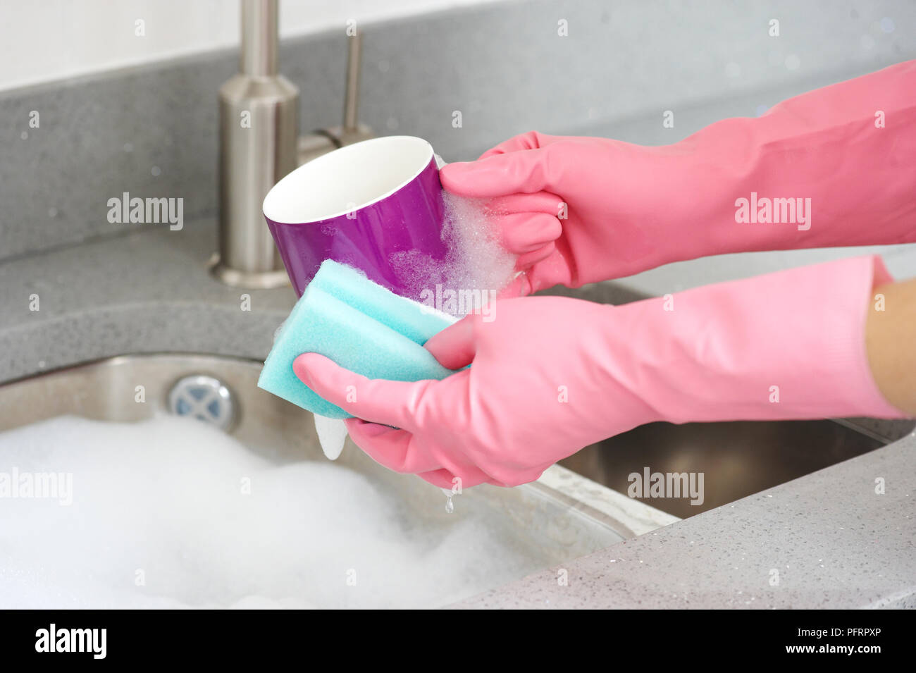 purple washing up gloves