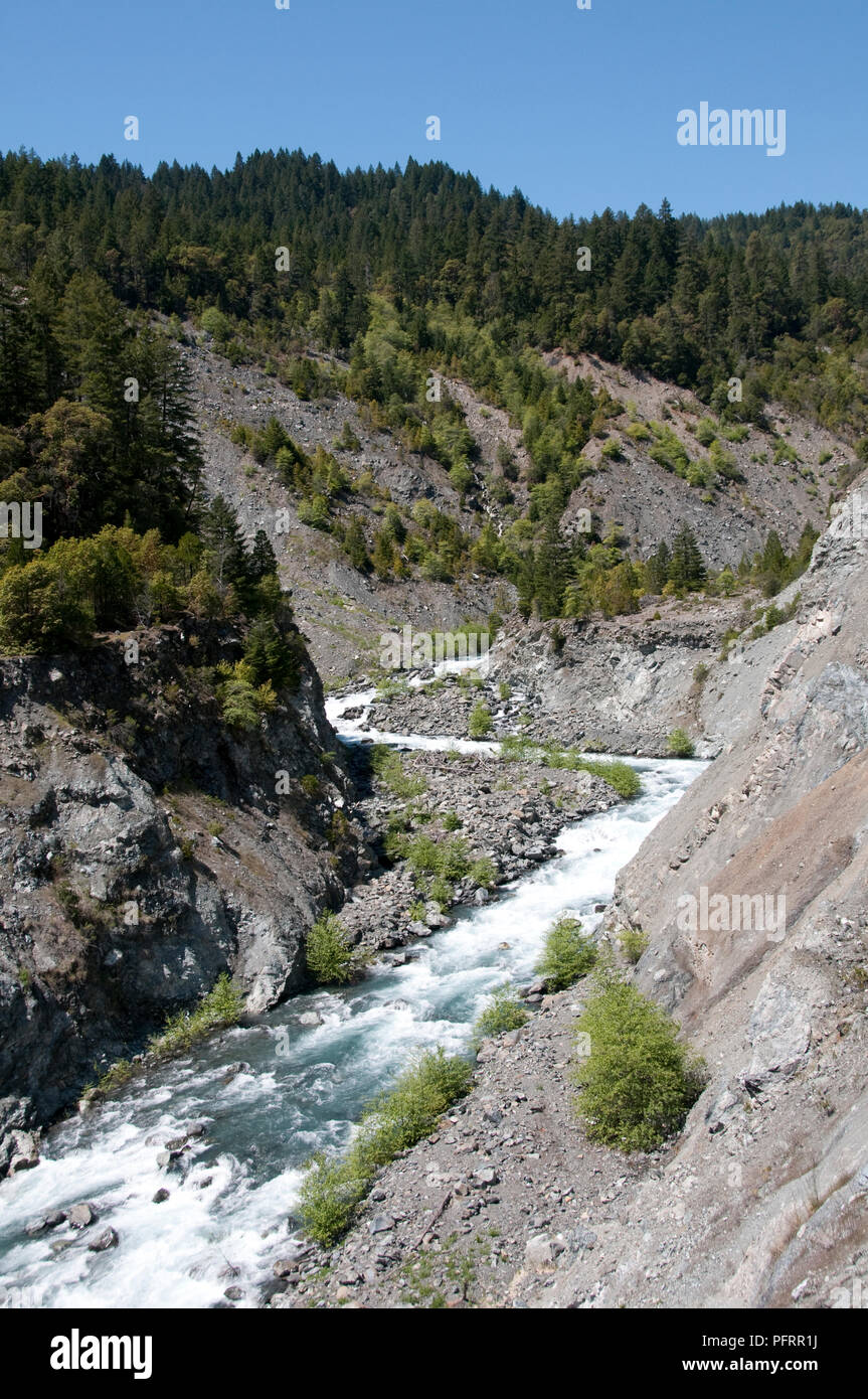 USA, California, fast-flowing river winding through valley north of Willow Creek on Highway 96 in the Bluff Creek area Stock Photo
