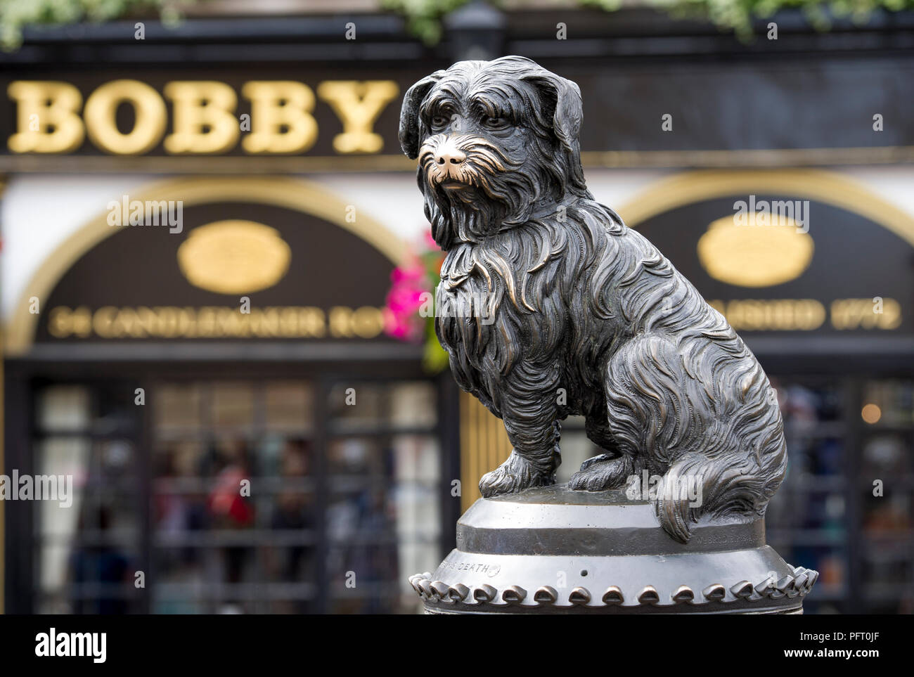 Greyfriars Bobby statue on George IV Bridge, Edinburgh, Scotland Stock Photo