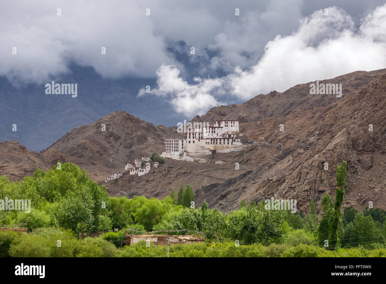 Chemre gompa hi-res stock photography and images - Alamy