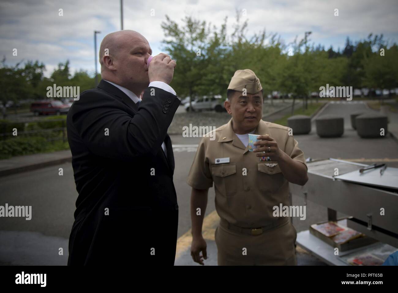 BREMERTON, Wash. (June 1, 2018) Paul Rosarius, Fleet and Family