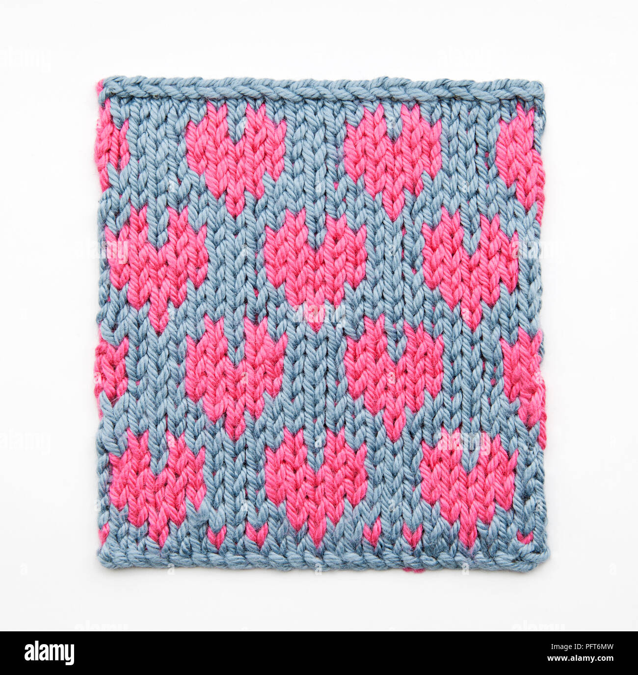 Knitted heart pattern, using fair isle technique Stock Photo Alamy