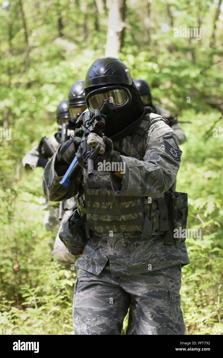 Us forces overseas hi-res stock photography and images - Page 9 - Alamy