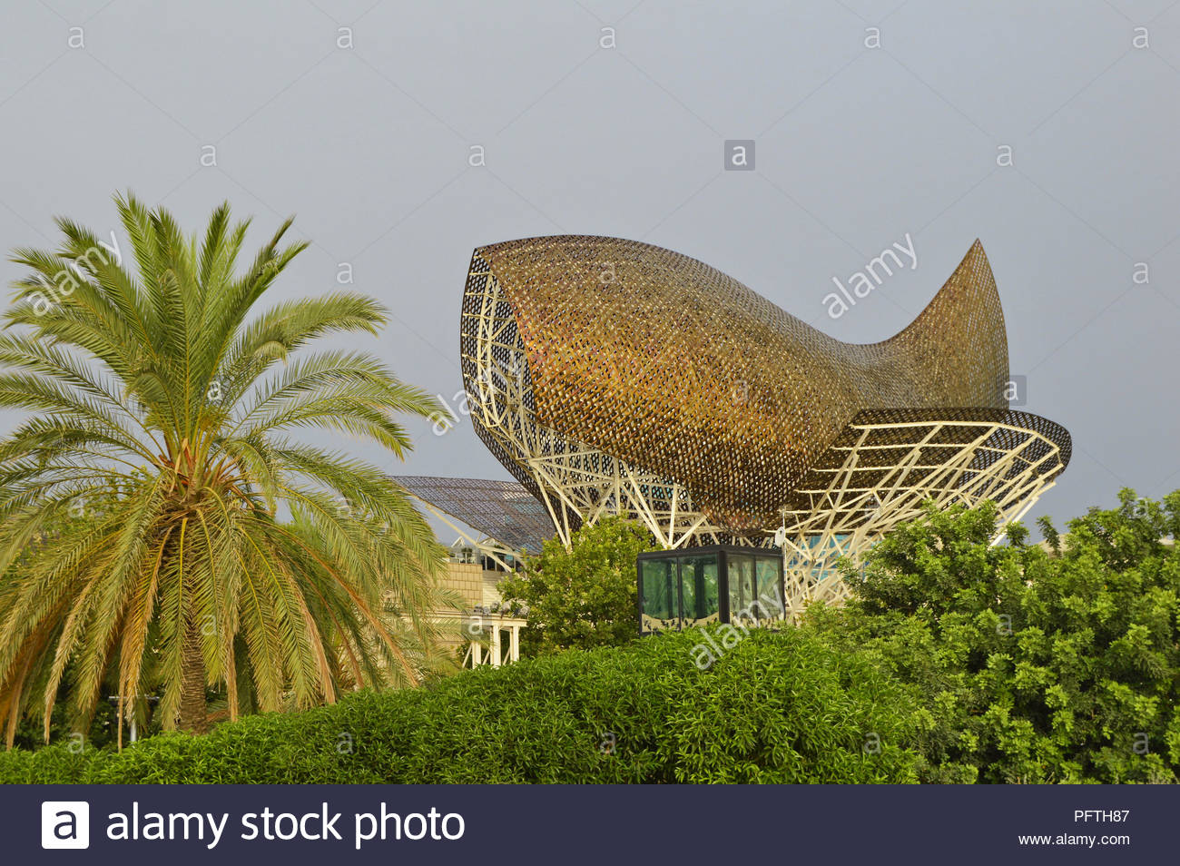 Fish Sculpture Barcelona Stock Photos & Fish Sculpture Barcelona Stock Images Alamy