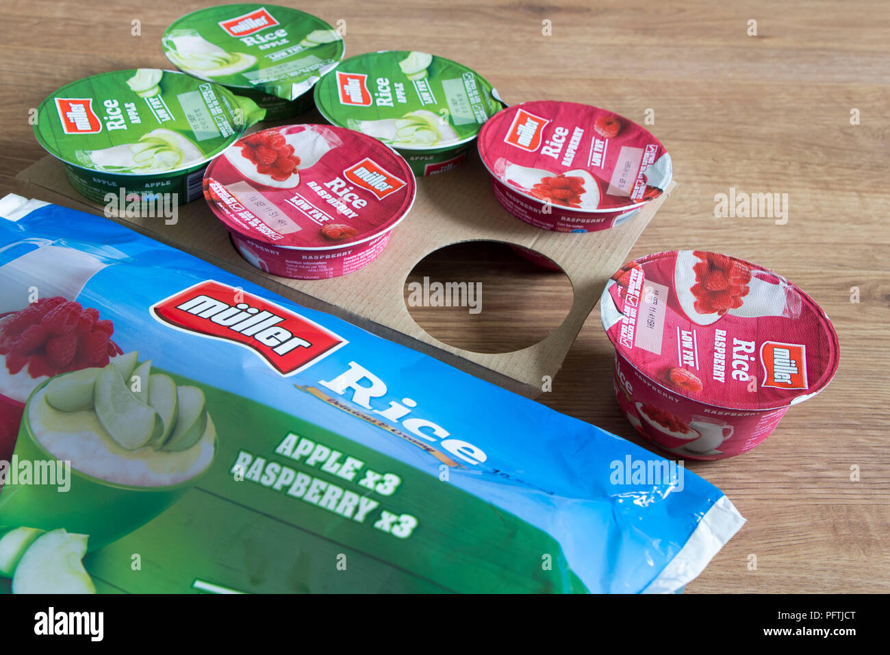 Plastic pots hires stock photography and images Alamy