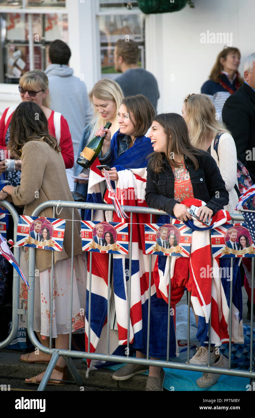 Royal fans in Windsor on the day of the wedding of Prince Harry & Meghan Markle Stock Photo