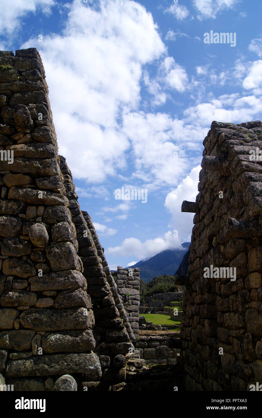 Machu picchu images hi-res stock photography and images - Alamy