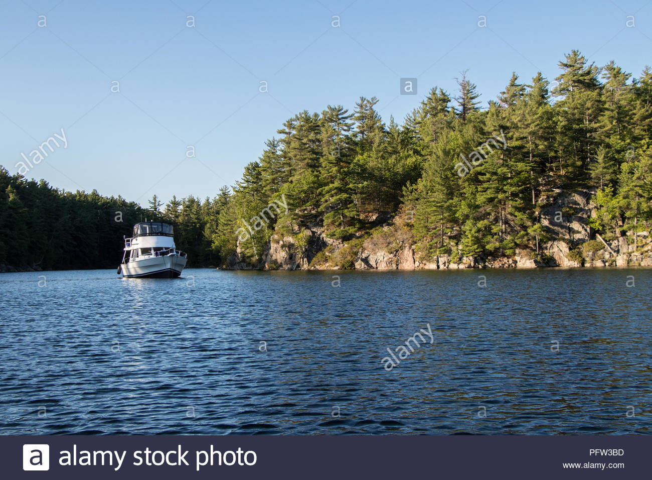 Canadian lakes singles