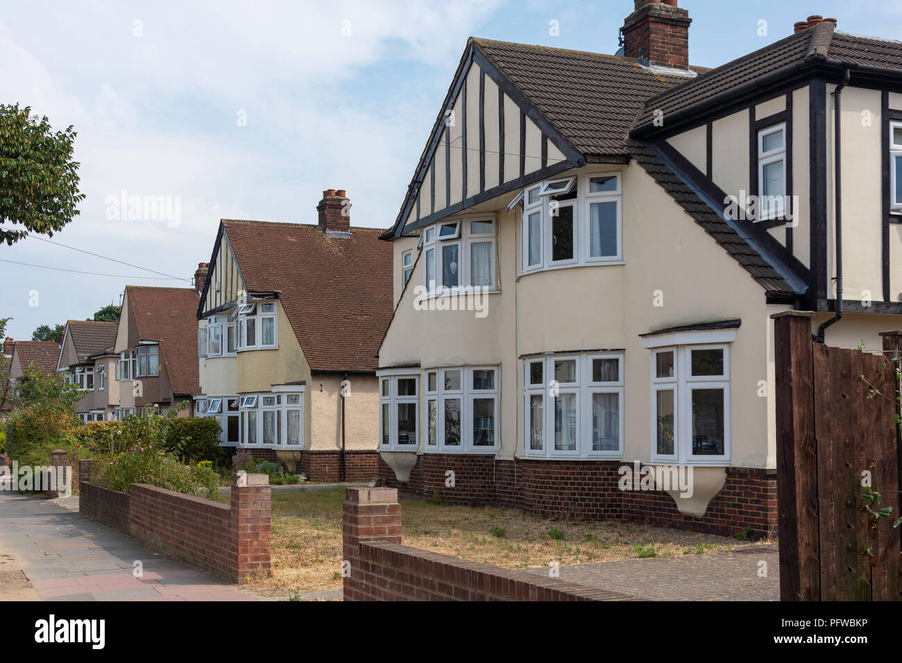 Sidcup road hires stock photography and images Alamy