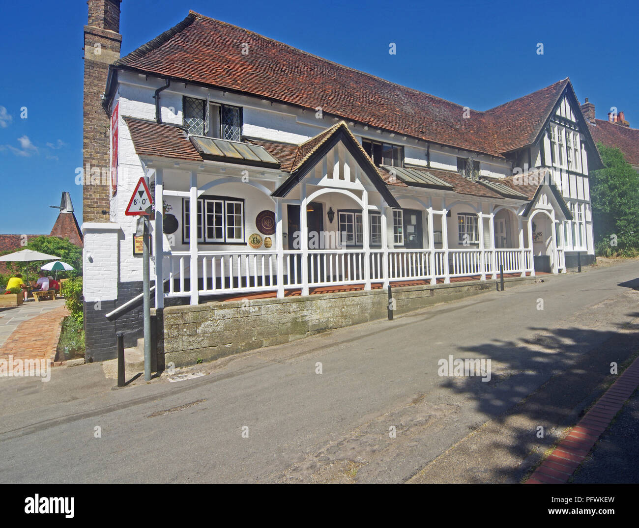 Hartfield village anchor inn bar pub historic historical bar sus hires